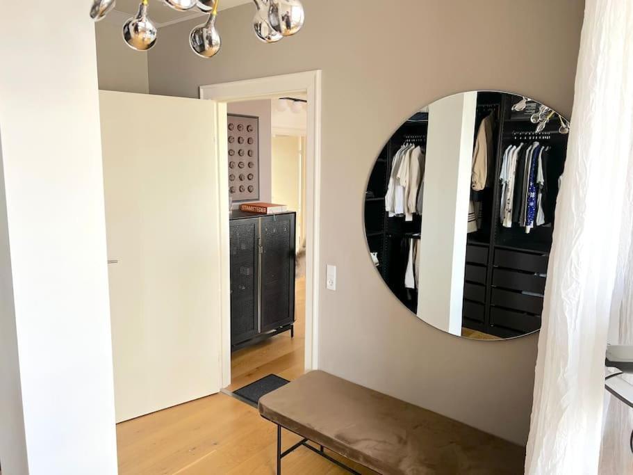 High-end Central Apt - Luxury Apartment *